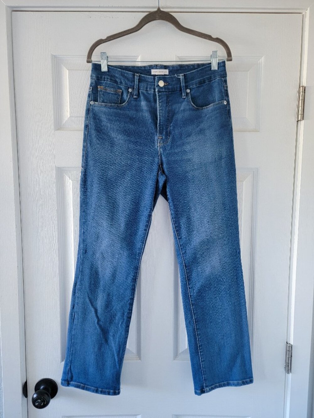 Good American Cropped Bootcut Jean